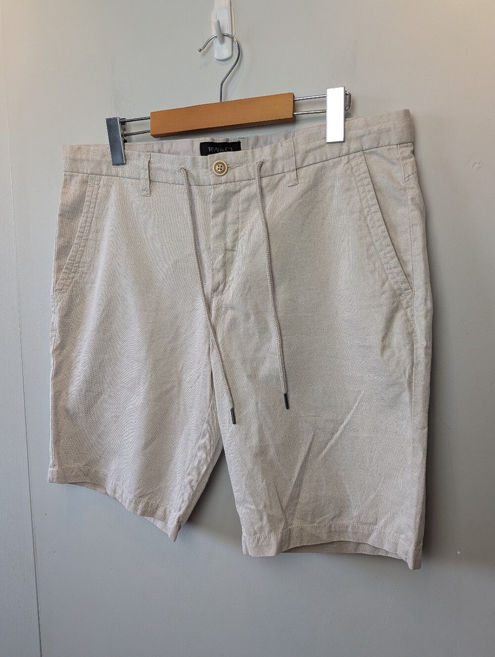 RW&CO Men Beige Short Size 33 Cotton Linen Mix Zipper Button Laces Closure